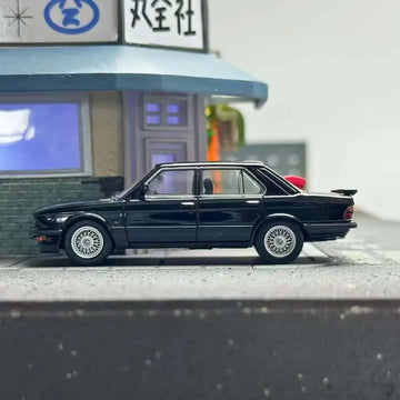BMW E28 Blue Black White Limited 499 1/64