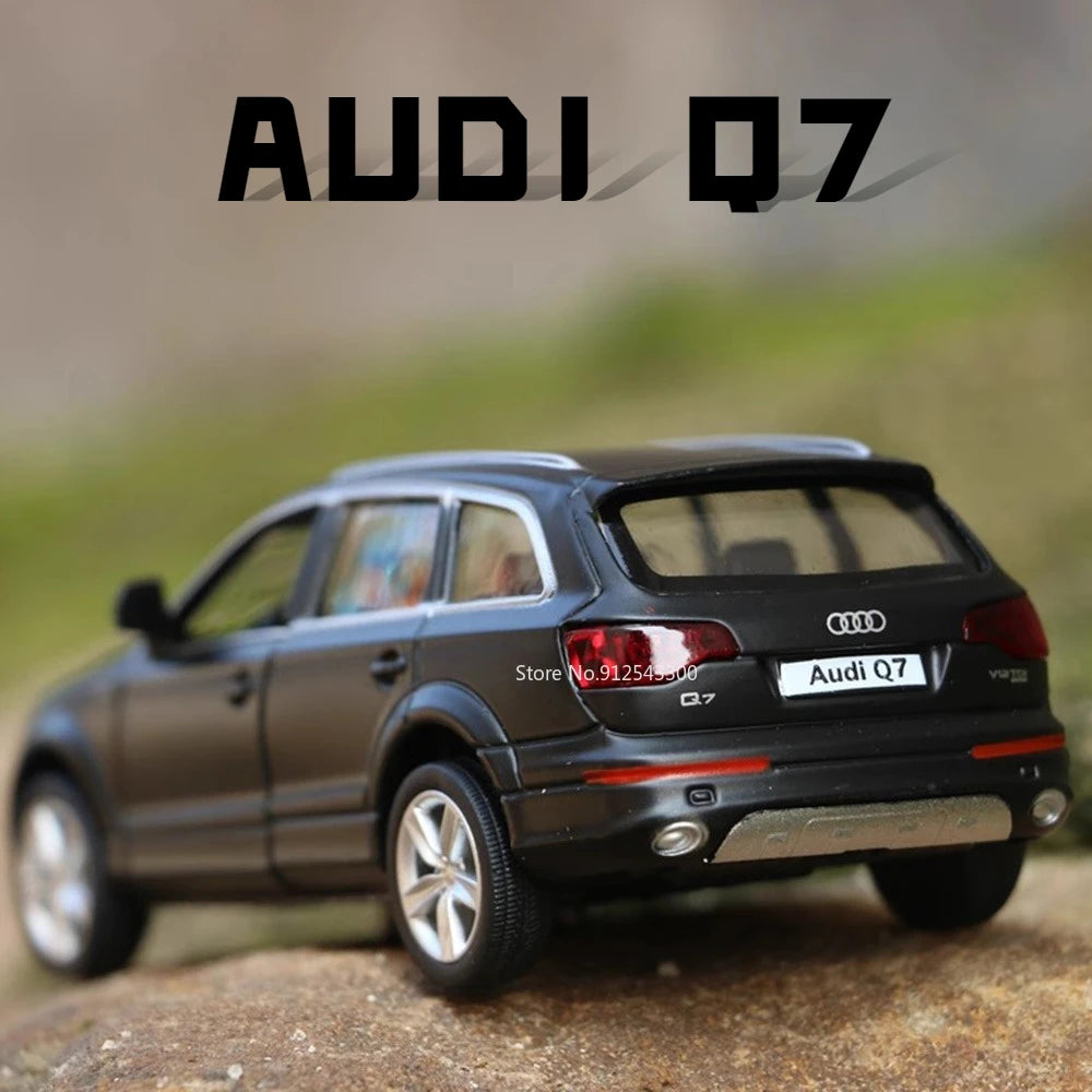 Audi Q7 SUV 1/36