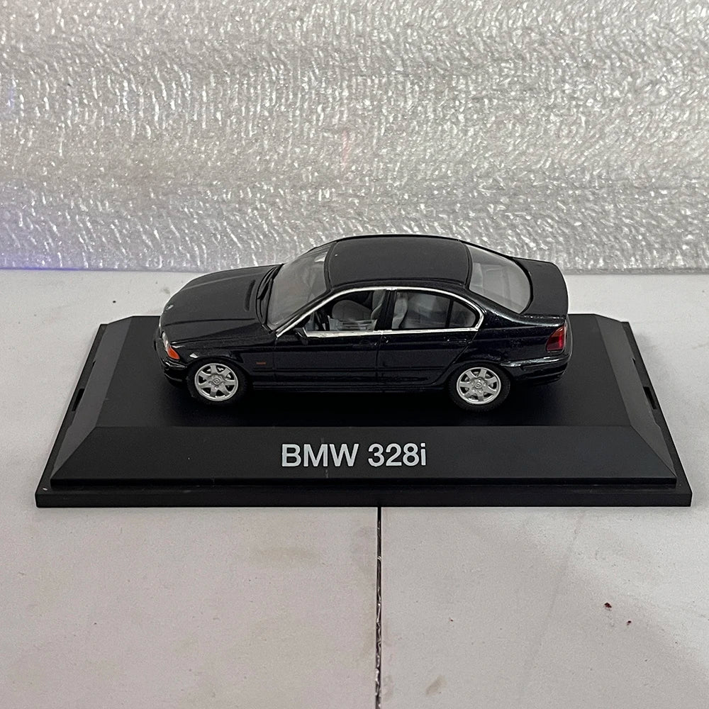 BMW 328i E46 1/43