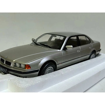 BMW 740i 7 Series 740 1/18
