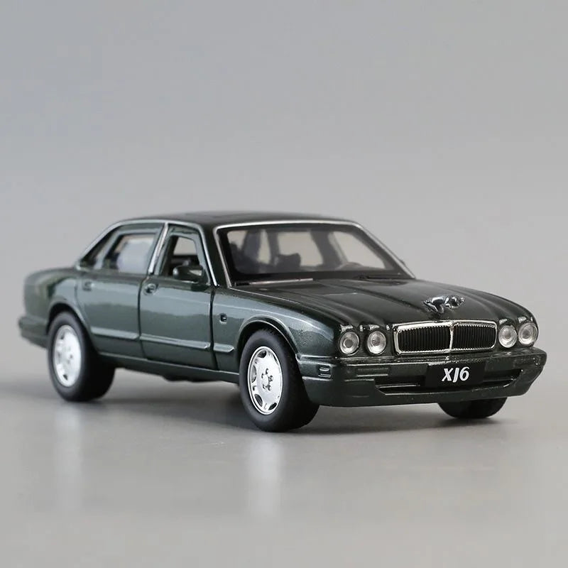 Jaguar XJ6 1/36