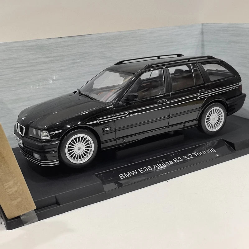 BMW E36 Alpina B3 Touring 1/18