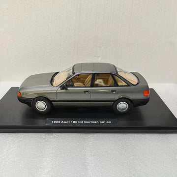 Audi 80 B3  1/18