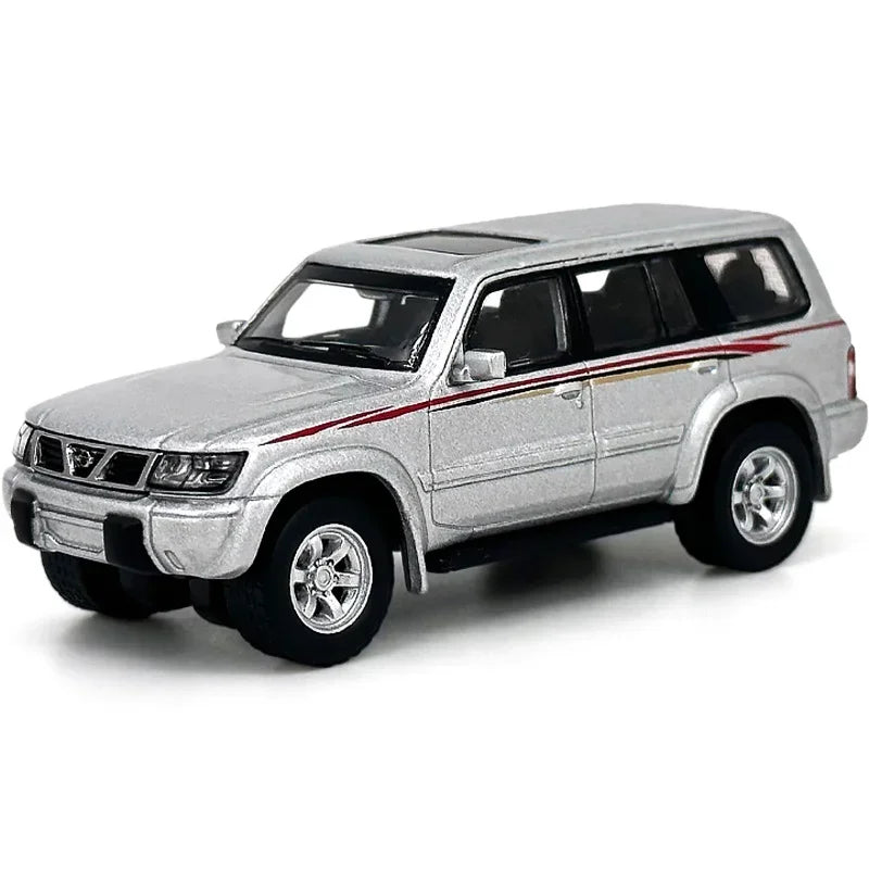 Nissan Patrol 1998 Y61  1/64