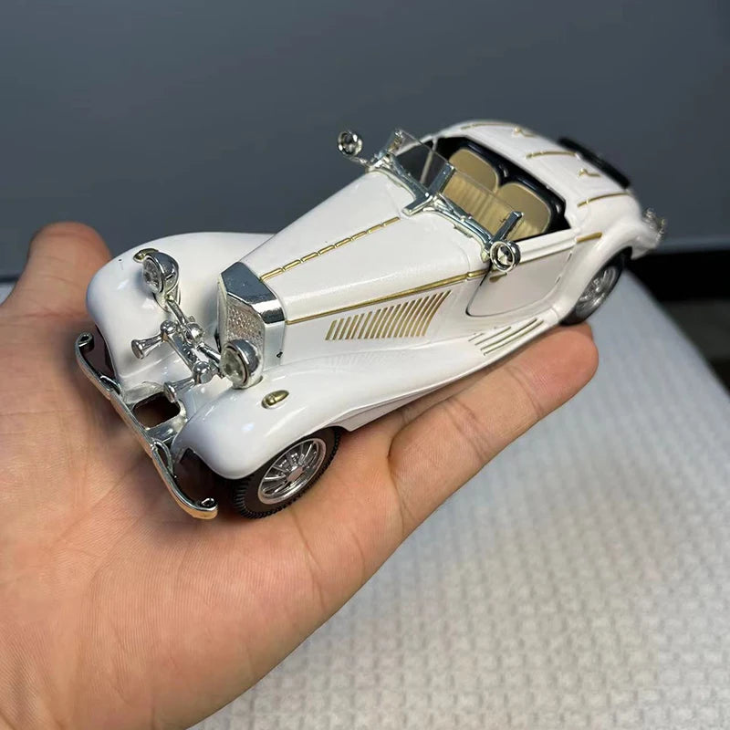 Mini Model Alloy Retro Vintage Car 1/28