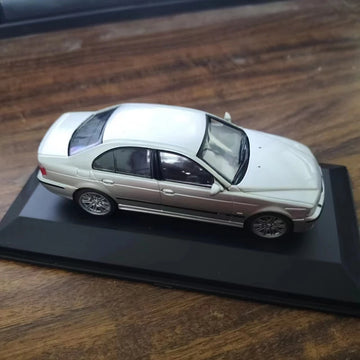 Bmw E39 M5 2003 5.0 V8 32v 1/43