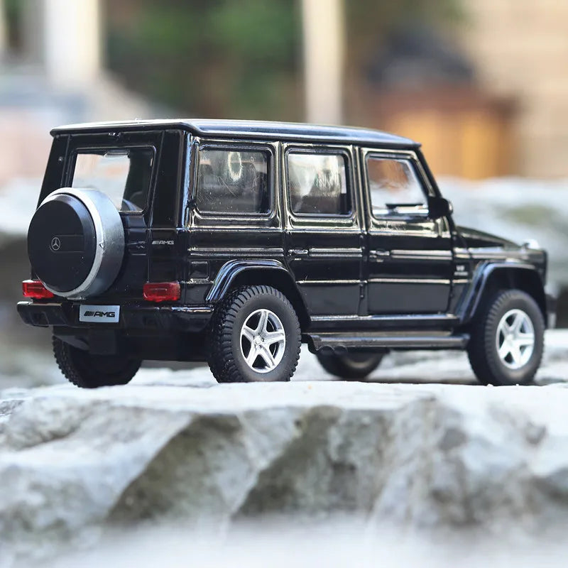 Mercedes-Benz G63  1/36