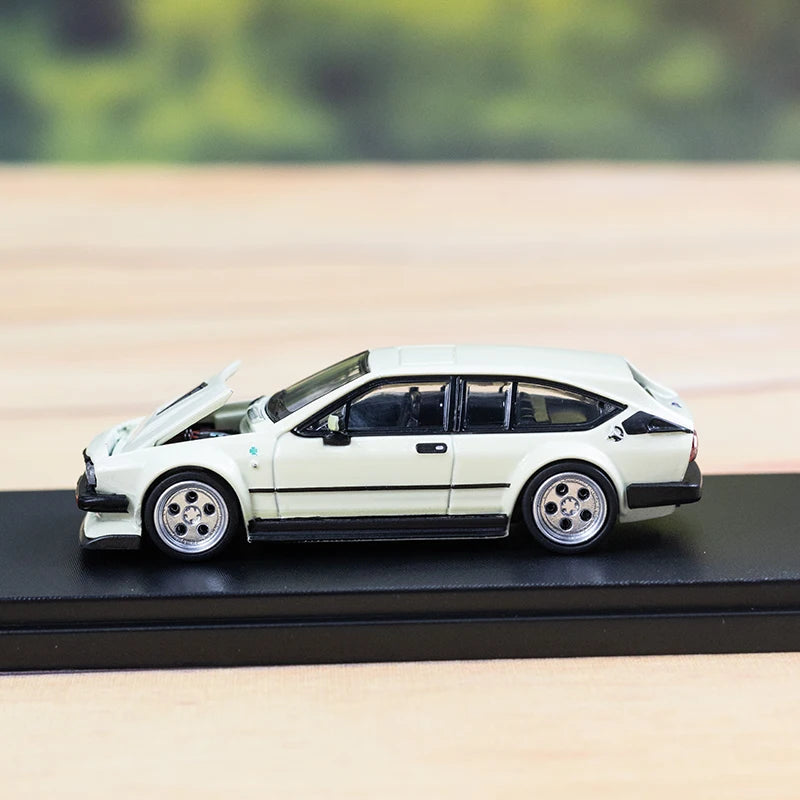 Alfa Romeo GTV6 1/64