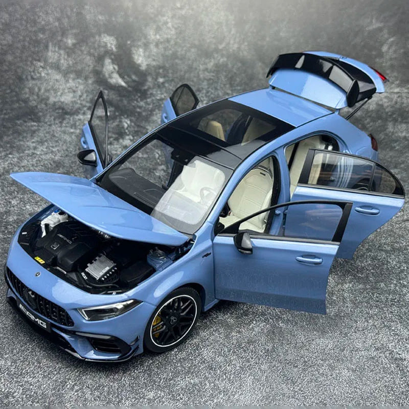 Mercedes Benz A45 AMG 1/18